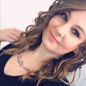 Meet your Posher, Haley